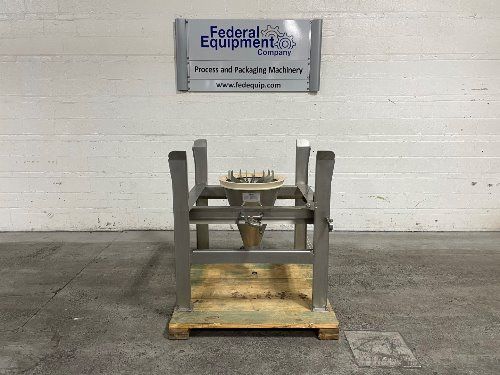 Matcon, IBC Wet Wash Station, w/Stand, Stainless Steel, 18" Mount, 46" x 46" frame for bins, 2018 - Image 1