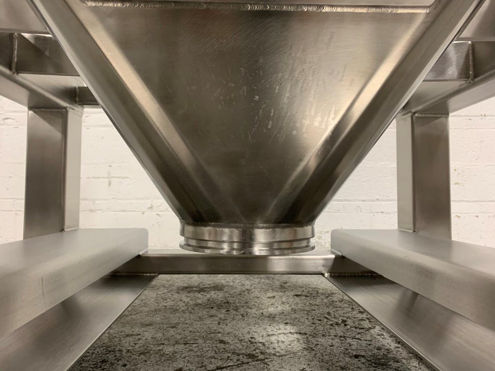 Meto, IBC, Stainless Steel, 185 liter capacity, 27" x 27" straight side w/18" Cone, 11" Top Opening, 7.5" - Image 7