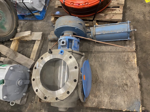 12" Dezurik, Stainless steel pneumatic valve - Image 1