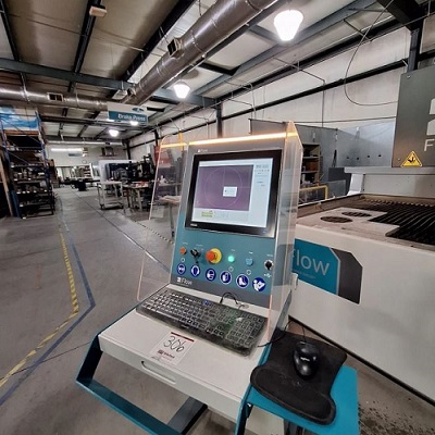 Flow #Mach-200-3020-Pivot, EX dual intensifier, 118" X, 79" Y, 8" Z, 400 IPM, 60000 psi, 2021 - Image 3