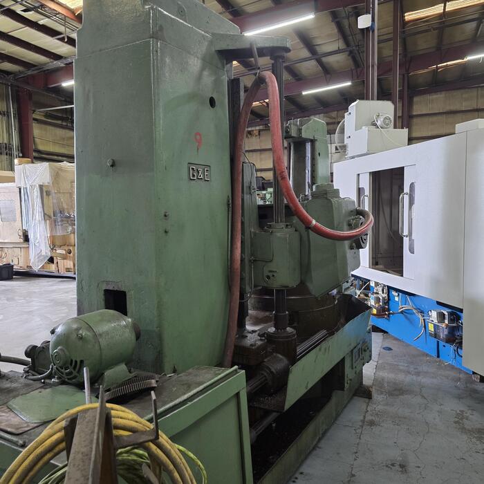Gould & Eberhardt #48HWD, heavy duty vertical gear hobber. 2 DP, differential, tailstock, excellent condition - Image 9