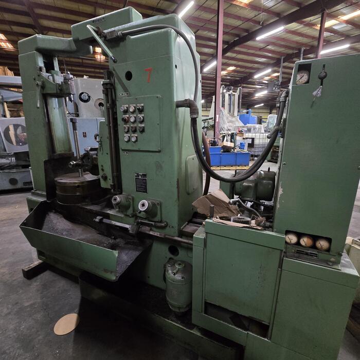 Gould & Eberhardt #24H, gear hobber with special gooseneck head attachment, differential, infeed, tailstock - Image 3