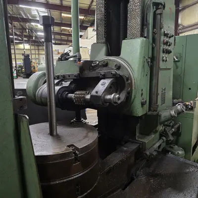 Gould & Eberhardt #24H, gear hobber with special gooseneck head attachment, differential, infeed, tailstock - Image 6