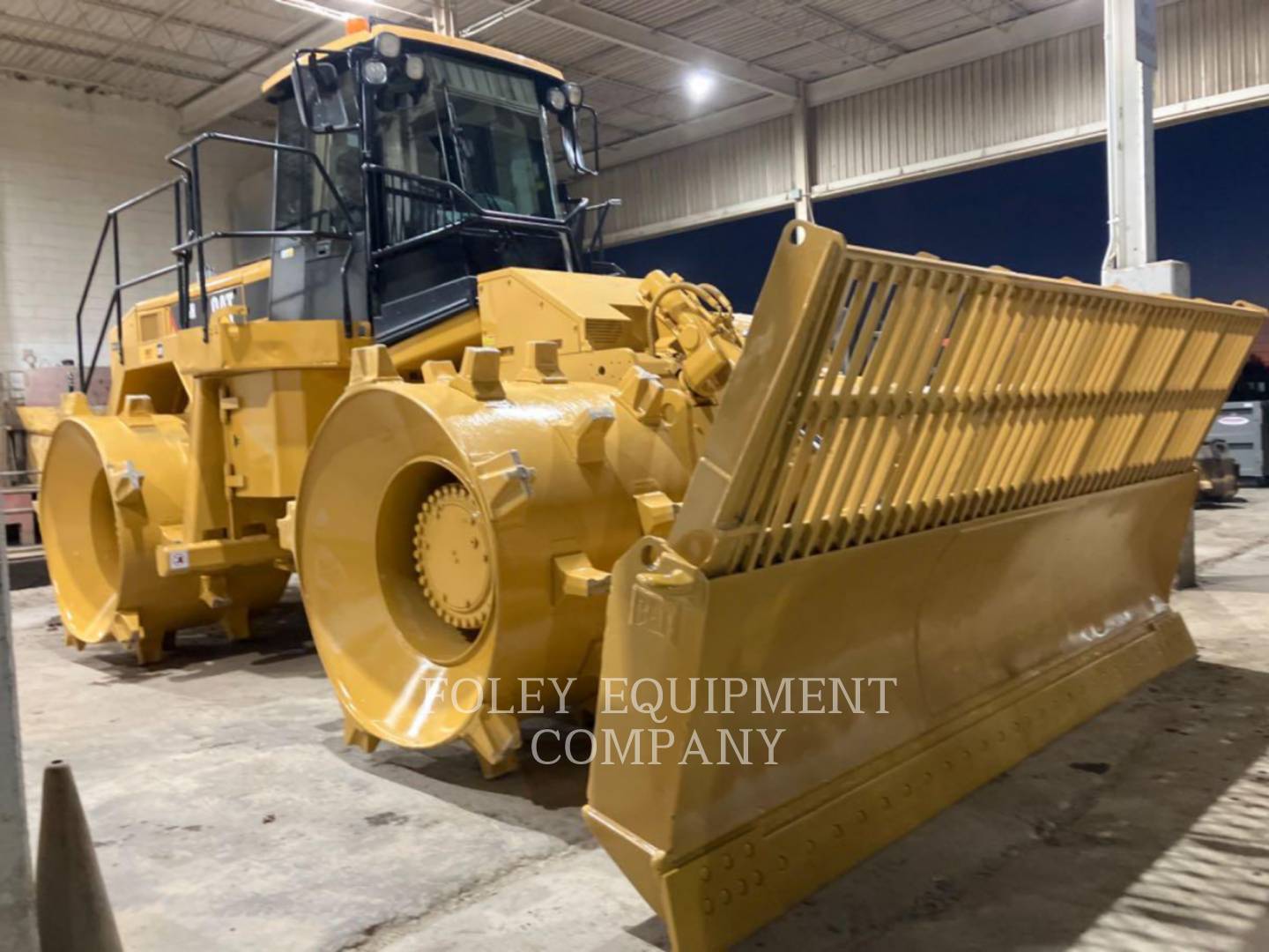 Caterpillar 826H, Compactor, 19985 hours, S/N: AWF00231, 2005 - Image 2
