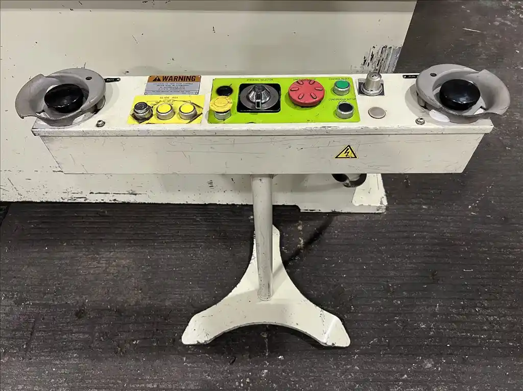 275 Ton, Komatsu #OBW250, double crank gap frame press, 11.8" stroke, 20-40 RPM, 2000 - Image 7