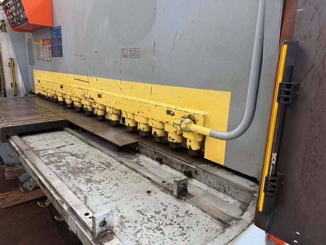 1/2" x 8' Atlantic #HDG8X1/2, hydraulic shear, 42" programmable Back Gauge, hydraulic holddowns, front - Image 6