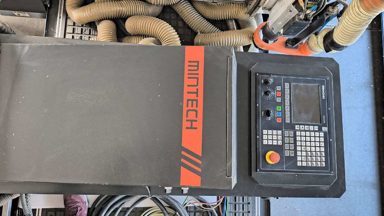 Mintech #MR84, CNC Router, 4' x 8' table, vacuum table w/ t-slots, 5" max thick, 5.3 HP spindle, 30k RPM - Image 2