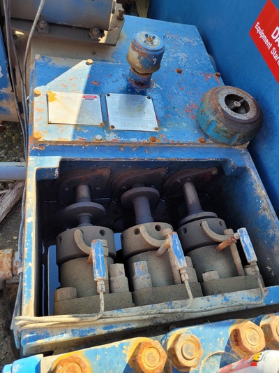 30 GPM, Oilwell #A-334, triplex injection pump, 100 HP - Image 4