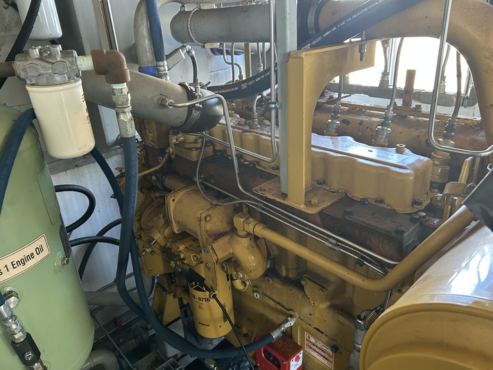 220 HP Gardner Denver #SSQ99B, screw compressor, 1-stage, Caterpillar 3306 NG engine, 2009 - Image 9