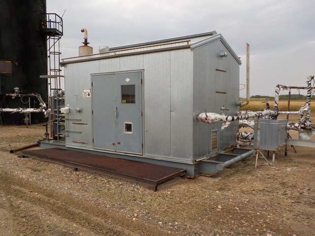 95 HP Gardner Denver #SSHBG, screw compressor, 2-stage, 1800 RPM, Caterpillar G3304NA NG engine, 2004 - Image 1
