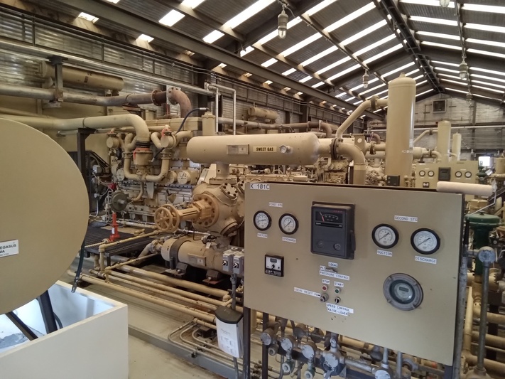 600 HP Superior #MW-62, reciprocating compressor, 2 throws, 2 stages, 900 RPM, Superior 6G-825 engine, 1989 - Image 10