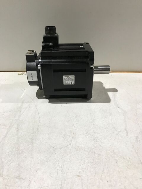 1.5 KW Mitsubishi #HF154S, Servo Motor, 8 Amps, 3000 RPM, 125 V, no box, New - Image 1