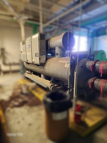 500 Ton, Carrier #23XRV5556NRAA50-S, Water-Cooled Chiller, R-134a, Oil-free centrifugal compressor, 2012 - Image 1