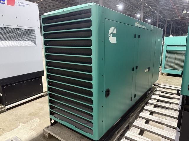 125 kW Cummins #C125D6D, Diesel Generator, 480 Volts, 3 phase, sound attenuated enclosure, 2023 - Image 3