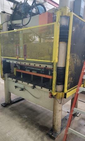 100 Ton, Beckwood #1002662, 4 post hydraulic press brake, 14" Shut Height, 2-1/2" X 38" X 60" bolster plate - Image 5