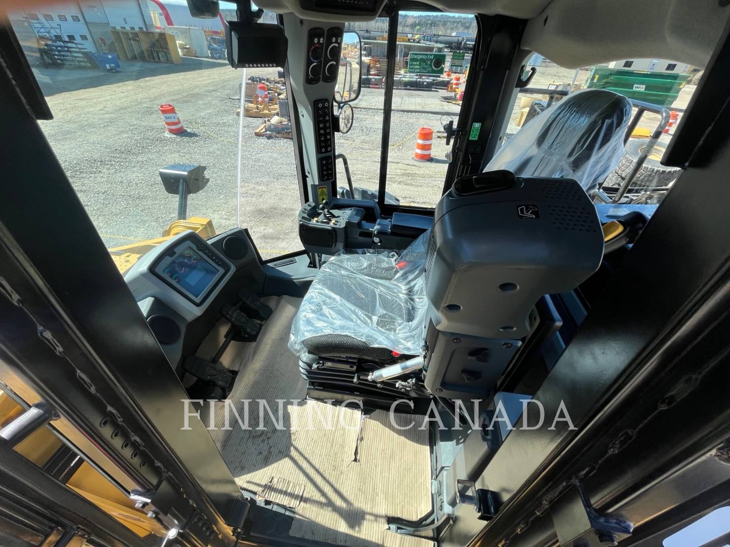 Cat 966K, Wheel Loader, 10 hours, S/N: TFS01071, 2013 - Image 7