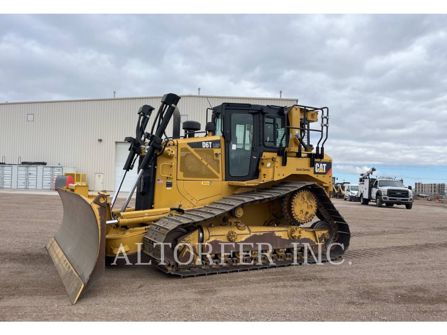 Caterpillar D6T LGPPAT, Crawler Dozer, 5393 hours, S/N: MH700671, 2018 - Image 1