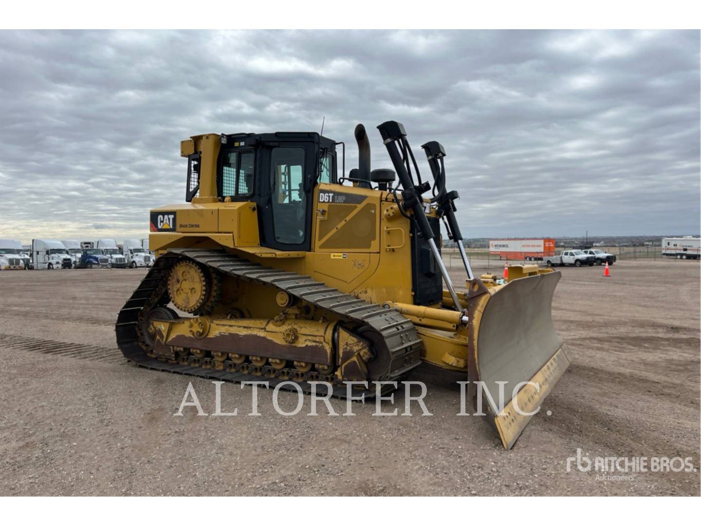Caterpillar D6T LGPPAT, Crawler Dozer, 5393 hours, S/N: MH700671, 2018 - Image 2