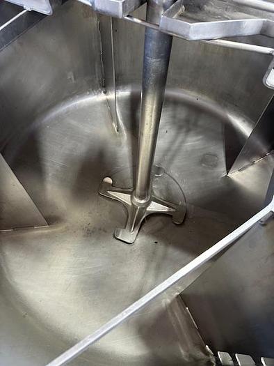150 gallon Cleveland Range #HAMKDL-150-CC-T-S, tilting cook/chill steam kettle, horizontal agitation & scrape - Image 9