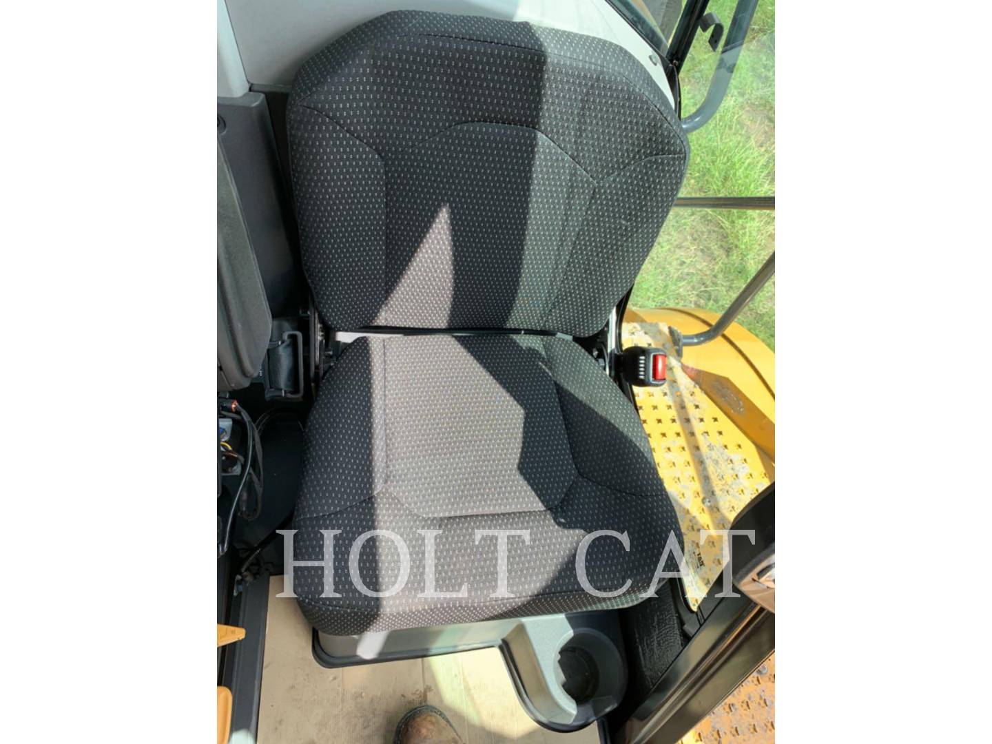 Caterpillar 745, Articulated Truck, 3986 hours, S/N: 3T606387, 2023 - Image 7