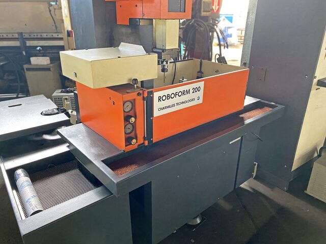 Charmilles #Roboform-200, Die Sinking Electrical Discharge Machine Machine, 16" width x 22" L Table, 21" Work - Image 10
