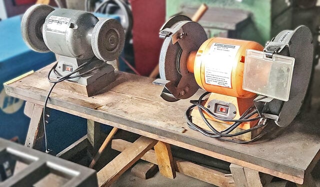 8"/6" Central Machinery/MSC, Grinders on Bench, Qty. 2, 1/2" Arbor, 1/4 HP, 3450 RPM, 115 V - Image 5