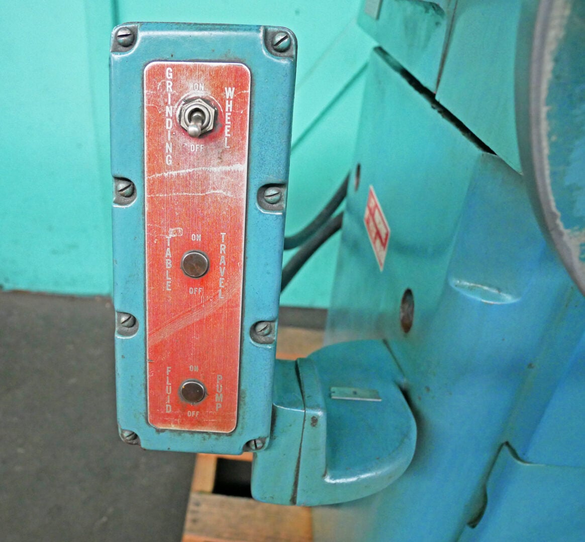 6" x 18" K.O. Lee #S718-RF, Manual Surface Grinder, 9.2" x 21" Table Travel, 19.625" H Under Spindle, 8" x - Image 8