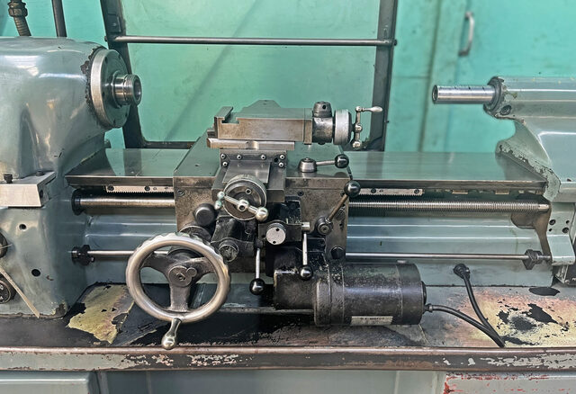 11" x 18" Feeler #TL-61, Precision Toolroom Lathe, 1.25" Hole thru Spindle, 1.5 HP, 135-2955 RPM - Image 8