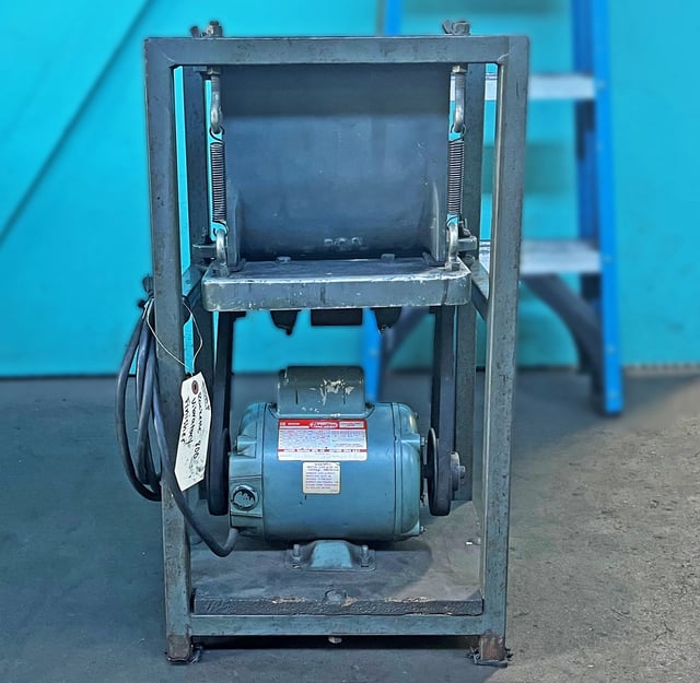 Rockette #800, Vibratory Finisher/Tumbler, 28" height, 1/2 HP, 110 V - Image 7