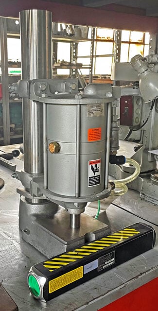 2 Ton, Airmite #DAP38, Benchtop Hydraulic Press, 5" Bore, 1/2" Pipe Size, 39.26 Power Factor - Image 6