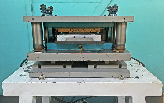 5 Ton, Lourdes Industries #L12000/LCD-3700DB, Electric Punch Press w/Controller, 3/4" Stroke, 10" x 16" Work - Image 7