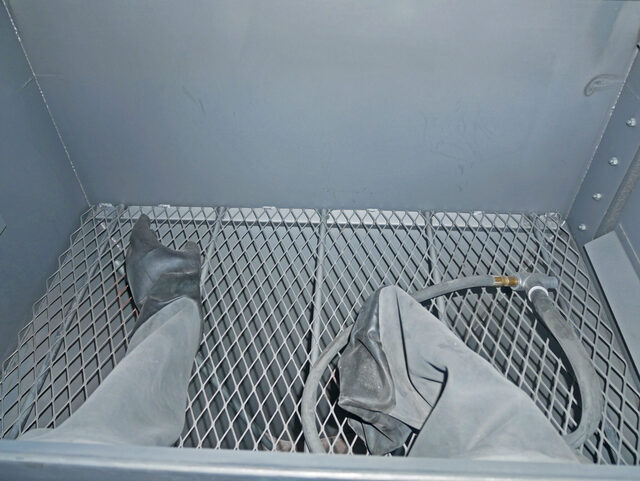 36" x 24" Econoline #36-1, Sandblaster w/Dust Collector, 23" Work height, 36" x 13" Top & 17" x 11" Side - Image 3