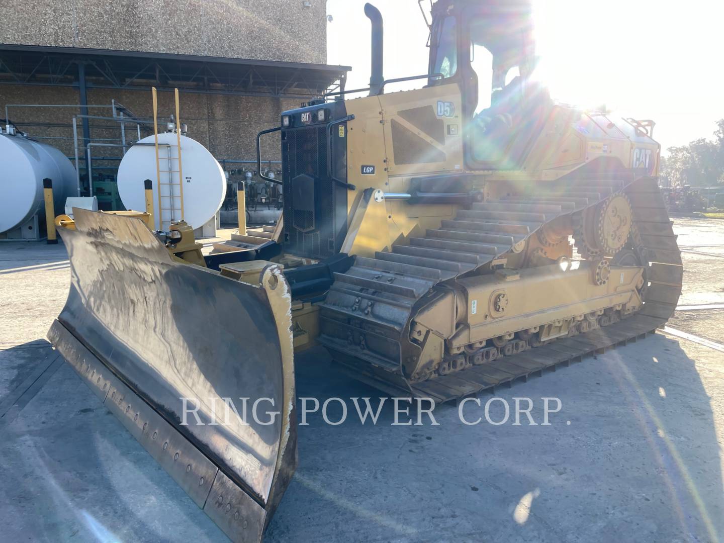 Caterpillar D5VPEW, Crawler Dozer, 1959 hours, S/N: Z6A02453, 2024 - Image 1