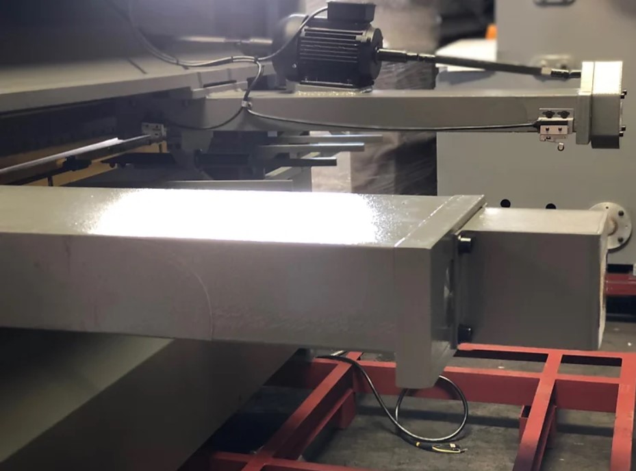 14 gauge x 10' GMC #EPS-1014E, Mechanical Shear, 26 SPM, 30.5" H Worktable, 24" Support Arm, 36" Electric - Image 6