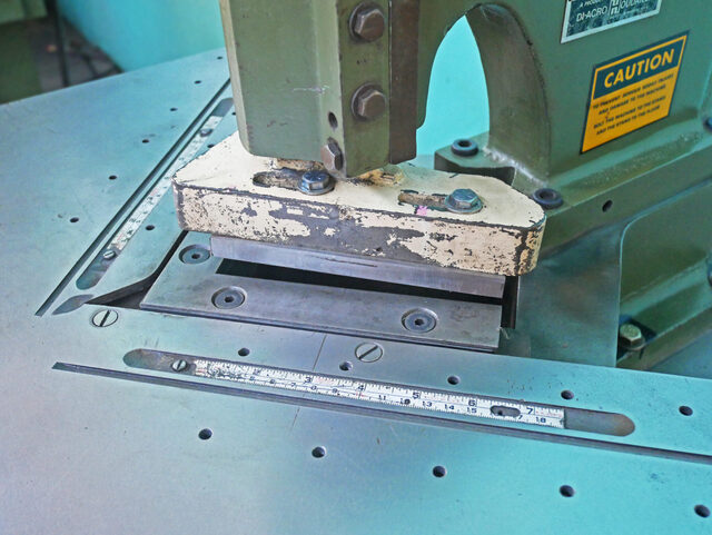 16 gauge x 6" x 6" Di-Acro #2, Tab Notcher with Stand, 1" Tab, 4 US Tons, 1/16" Ram Stroke - Image 9