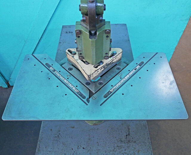 16 gauge x 6" x 6" Di-Acro #2, Tab Notcher with Stand, 1" Tab, 4 US Tons, 1/16" Ram Stroke - Image 10