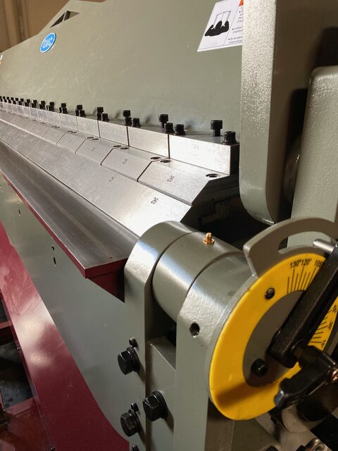 10 gauge x 10' GMC #HBB-1010, Heavy-Duty Hydraulic Box & Pan Brake, 6" Box Depth, 3" Beam Opening, 26" Back - Image 4