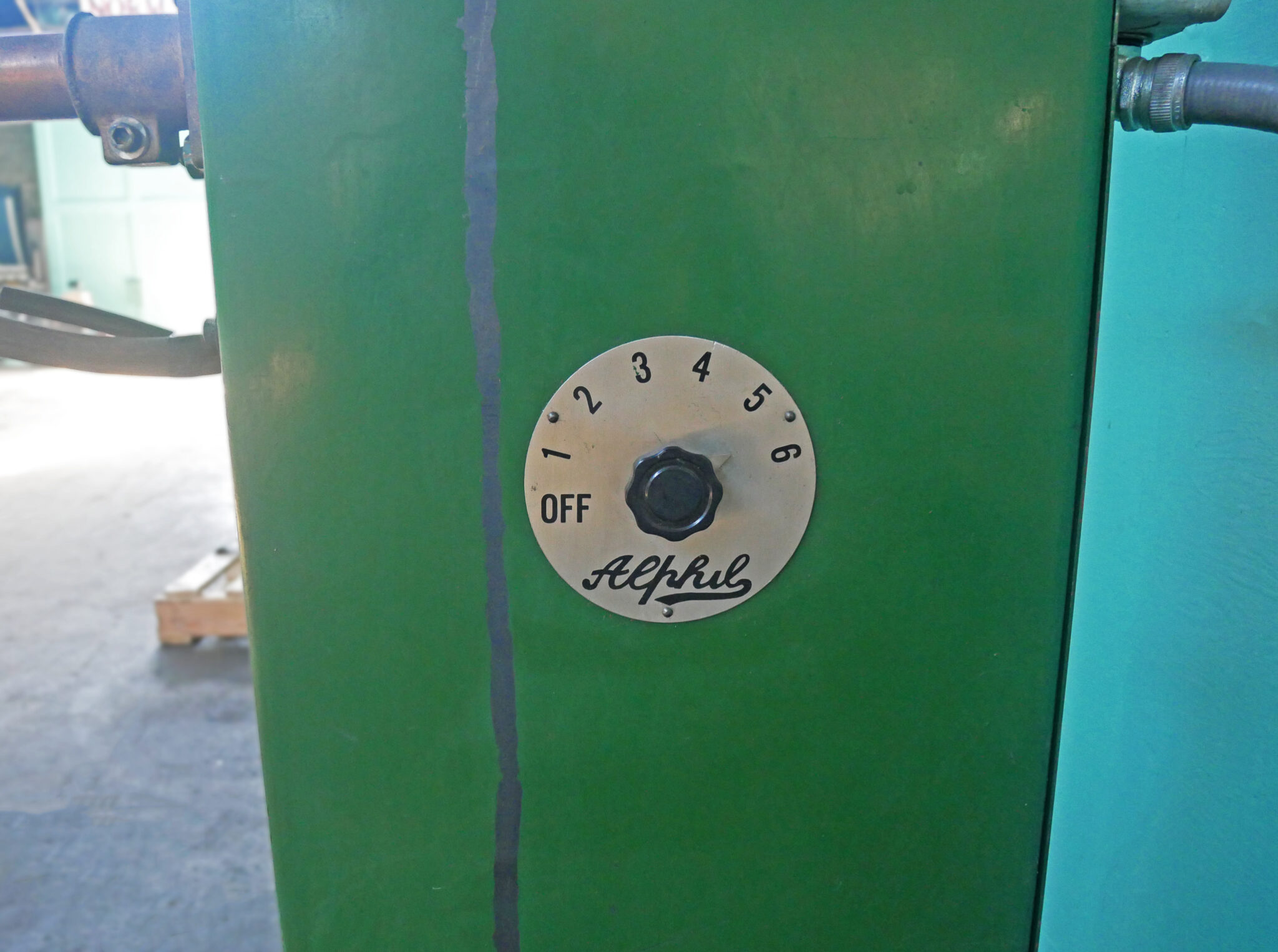 10 KVA Alphil #RFTD, Spot Welder, 18" Throat, 4.7 Amps, 220 V Primary, 18-2.7 V Secondary - Image 8