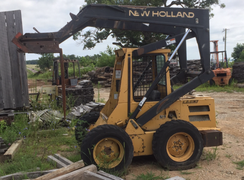 New Holland #Skid-Steer-L553, wheel loader, Kubota engine, w/ bucket - Image 2