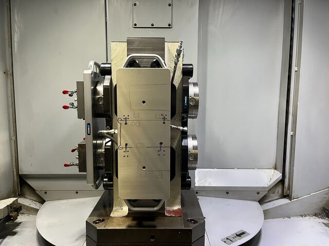 Makino #A51NX, horizontal machining center, 22" X, 25.2" Y, 25.2" Z, 14000 RPM, 133 automatic tool changer - Image 8