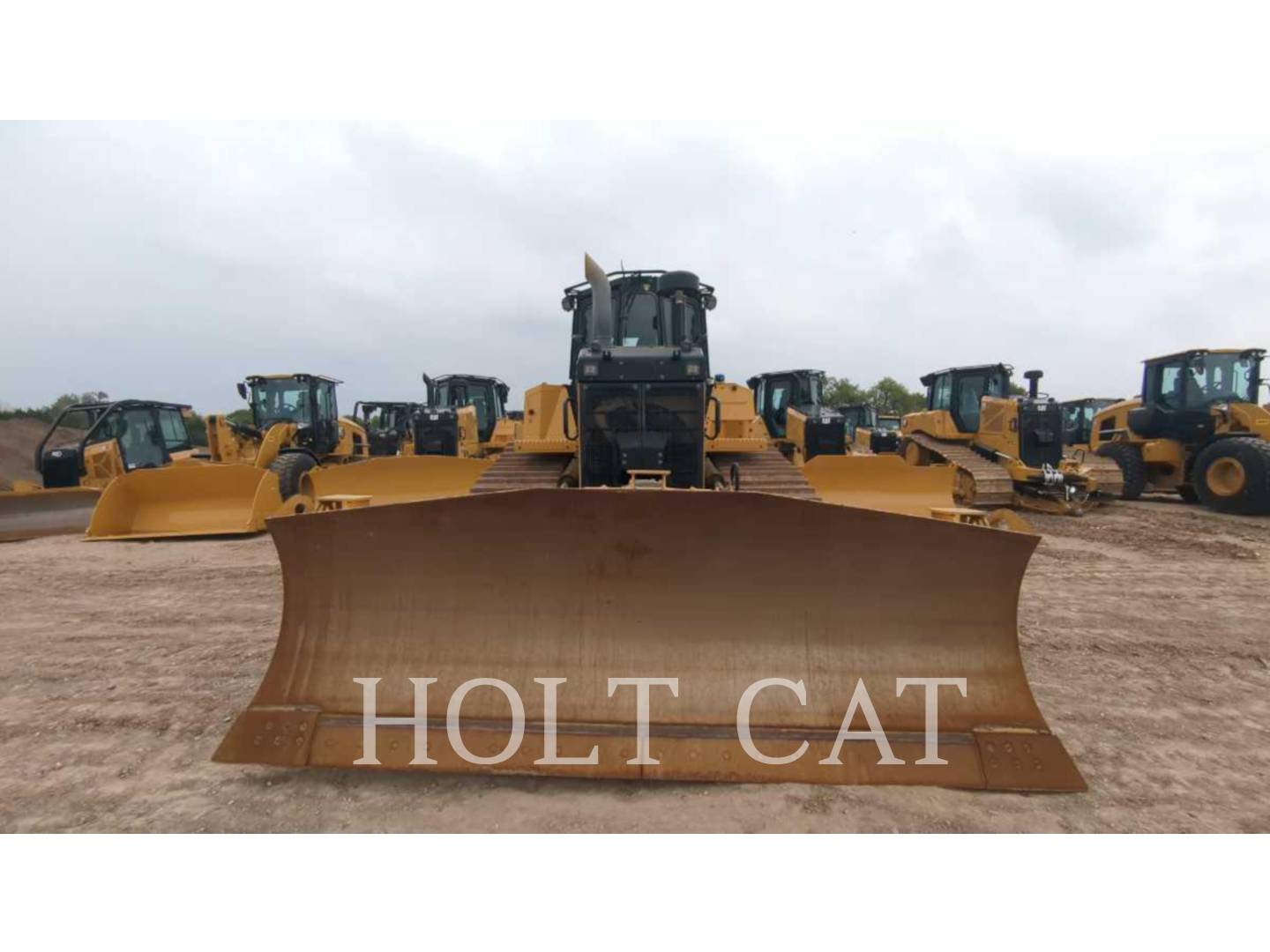 Caterpillar D6 XELGPVP, 2681 hours, S/N: LRG01105, 2023 - Image 3