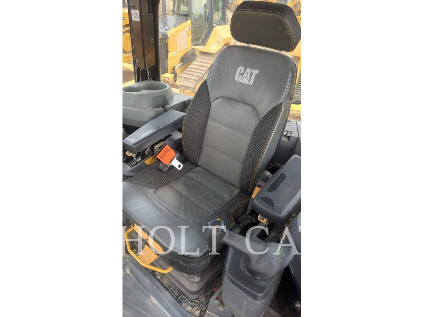 Caterpillar D6 XELGPVP, 2681 hours, S/N: LRG01105, 2023 - Image 7