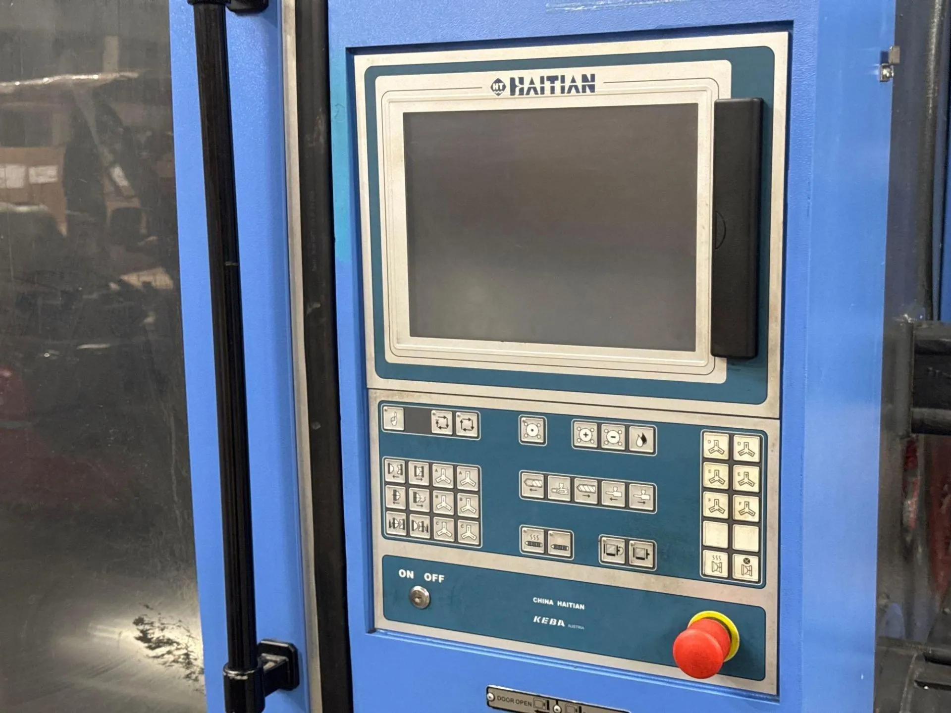 1124 Ton, 155 oz., Haitian #MA-10000/8400, horizontal injection molding machine, 45.67" x 45.67" tie bar - Image 5