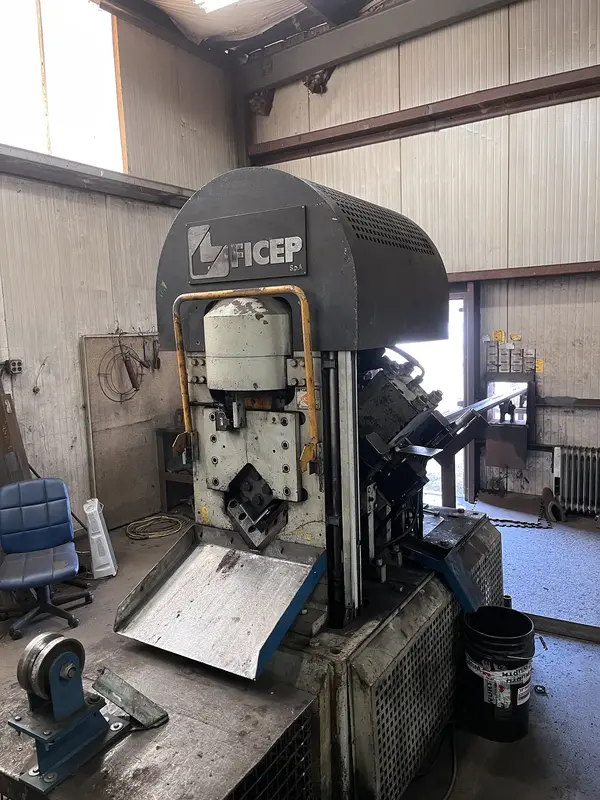 Ficep #A-152, Angle Line, 6" x 6" x 5/8" Angle Size, 30" L Stock, 1-3/16" Hole, 2002 - Image 1