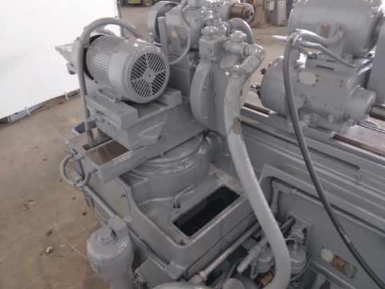 16" x 72" Cincinnati, universal cylindrical grinder, 30" x 3" x 12" wheel, automatic infeed, coolant, swivel - Image 8