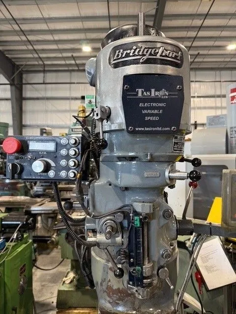 Bridgeport #Series-I, miller, 9" x60" tbl., 44" X, 12" Y, 16" Z, 60-4200 RPM, R8, Tas Iron electronic - Image 6