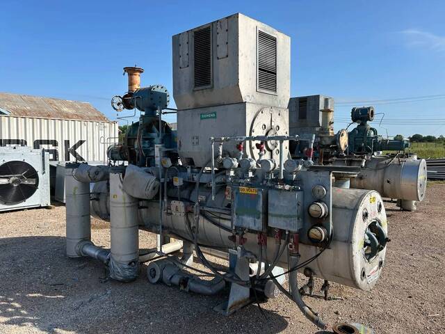 200 HP Frick #RWB-II-177, Rotary Screw Compressor Package, R-290, 300 psig & 3600 RPM Package, 400 psig & - Image 4