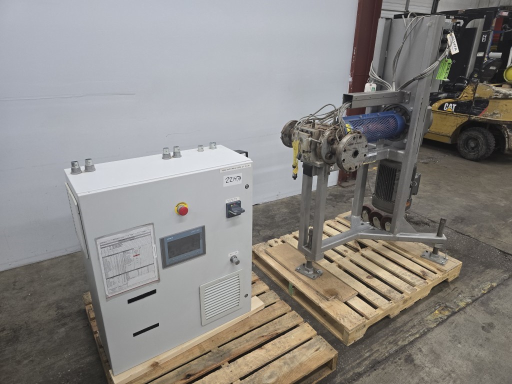 Maag #EX50-6-GU, Melt Pump, w/Control Panel, 454 kg/hr. capacity, 800-1000 psi Suction, 2300-3000 psi - Image 2