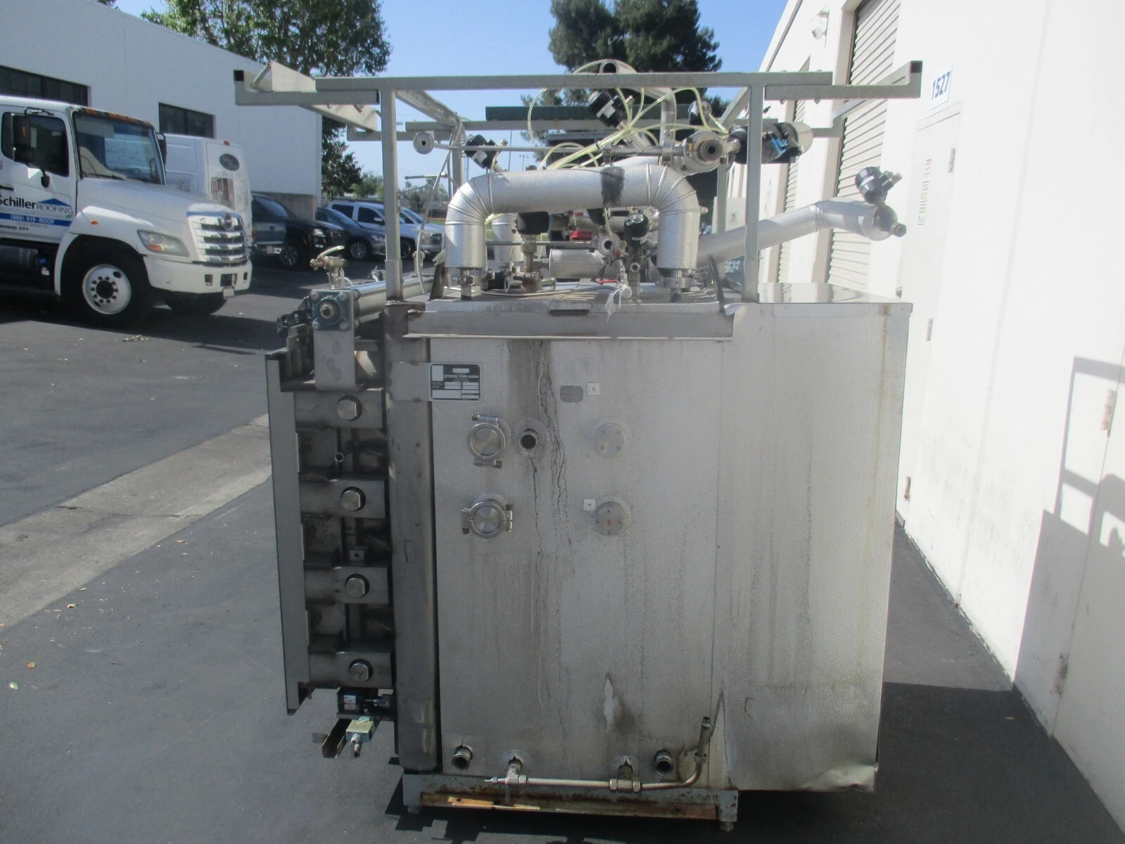 Steris Finn Aqua #GLP, stainless steam sterilizer / autoclave, 292&deg;F, 45 psi - Image 2