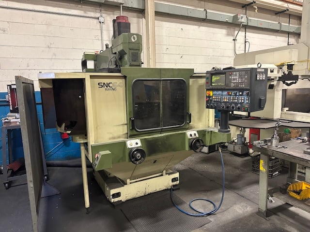 Makino #SNC64-A15, CNC vertical machining center, 15 automatic tool changer, 23.6" X, 15.7" Y, 15.7" Z, 20000 - Image 1